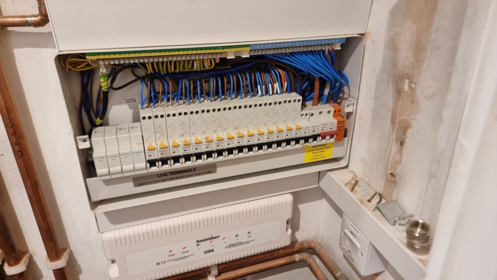 Professional electrical maintenance service